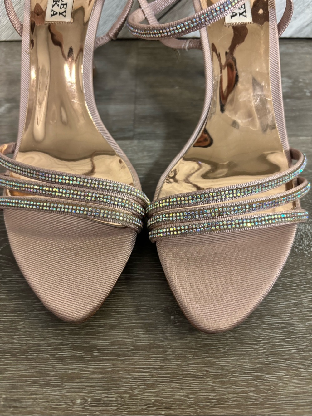 Badgley Mischka | Dessa Embellished Sandal Kitten Heel Bridal Blush Pink Size 8 - Picture 5 of 11